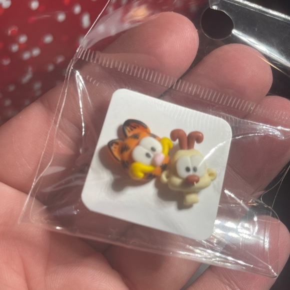 Jewelry - NWOT Garfield earrings
